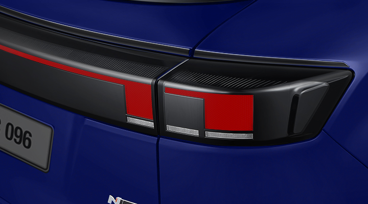 TAIL LAMP GARNISH – BLACK